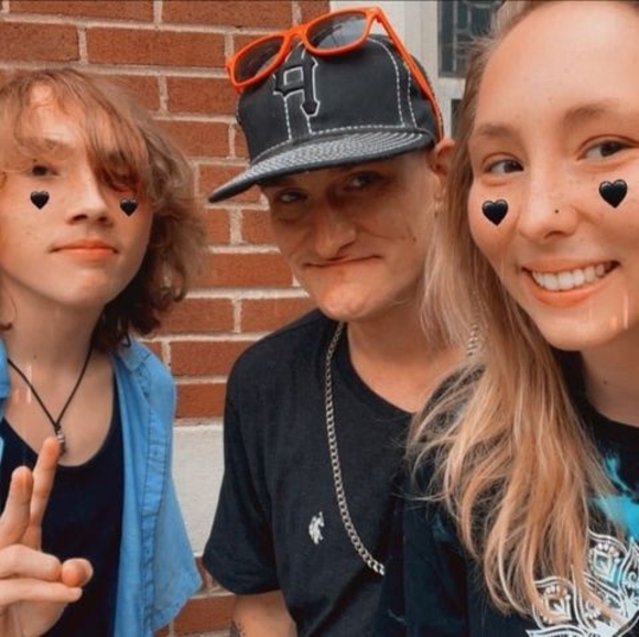 Meet your Posher, Chad - Picture 1 of 1